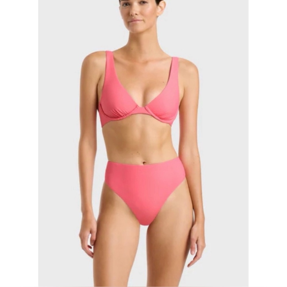 NEW BONDI BORN FERN BIKINI TOP AND BOTTOM IN ROSE SIZE SMALL